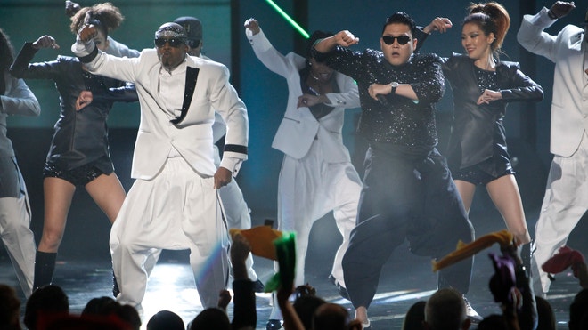 psy hammer reuters 660.JPG